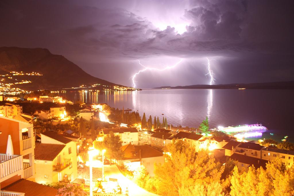 Apartments Bakota Omiš Exterior foto